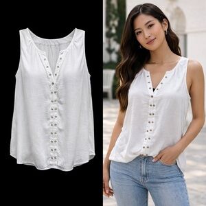 🤍 JLo White Grommet Top